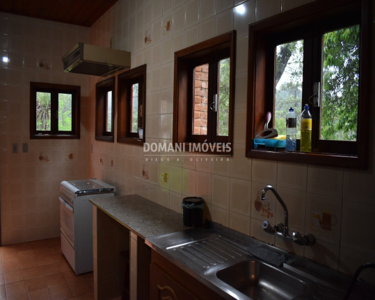 Imagem Casa com 4 Quartos à Venda, 185 m² em Região Do Vale Encantado - Campos Do Jordão