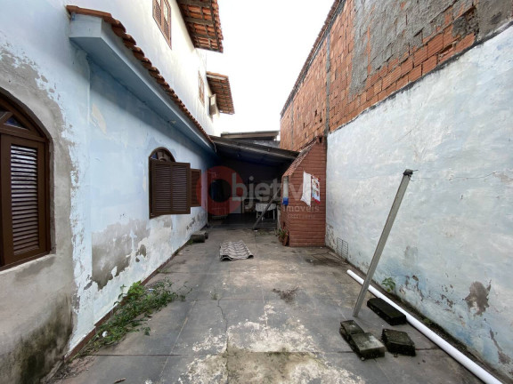Imagem Casa com 3 Quartos à Venda, 450 m² em Parque Burle - Cabo Frio