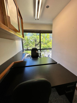 Sala Comercial à Venda, 67 m² em Petrópolis - Porto Alegre