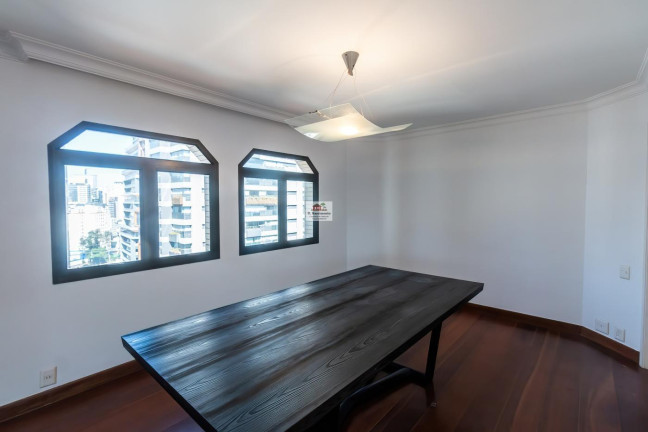 Imagem Apartamento com 3 Quartos para Alugar, 240 m² em Itaim Bibi - São Paulo