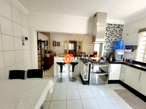 Imagem Casa com 3 Quartos à Venda, 202 m² em Jardim São Roque - Americana Imagem Casa com 3 Quartos à Venda, 202 m² em Jardim São Roque - Americana