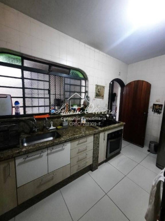Imagem Casa com 4 Quartos à Venda, 321 m² em Centro - Caçapava Imagem Casa com 4 Quartos à Venda, 321 m² em Centro - Caçapava