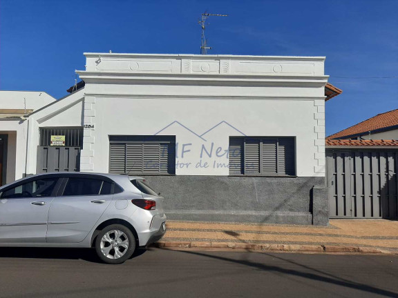 Casa com 6 Quartos à Venda, 391 m² em Centro - Pirassununga