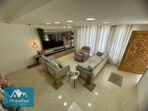 Imagem Sobrado com 3 Quartos à Venda, 313 m² em Jardim Cocaia - Guarulhos Imagem Sobrado com 3 Quartos à Venda, 313 m² em Jardim Cocaia - Guarulhos
