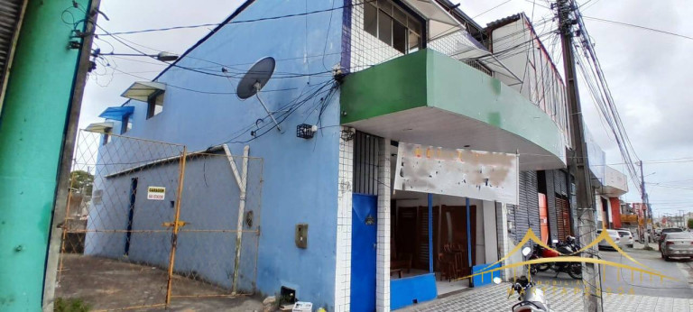 Imóvel Comercial à Venda, 312 m² em Alecrim - Natal