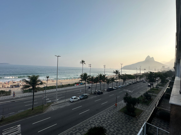Imagem Imóvel com 4 Quartos à Venda, 215 m² em Ipanema - Rio De Janeiro Imagem Imóvel com 4 Quartos à Venda, 215 m² em Ipanema - Rio De Janeiro