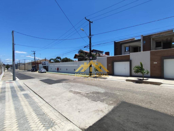 Imagem Imóvel com 4 Quartos à Venda, 150 m² em Sapiranga - Fortaleza Imagem Imóvel com 4 Quartos à Venda, 150 m² em Sapiranga - Fortaleza