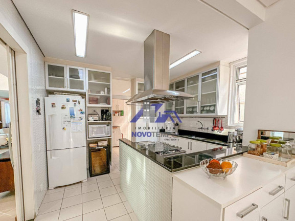 Imagem Sobrado com 4 Quartos à Venda, 720 m² em Alphaville 03 - Santana De Parnaíba Imagem Sobrado com 4 Quartos à Venda, 720 m² em Alphaville 03 - Santana De Parnaíba