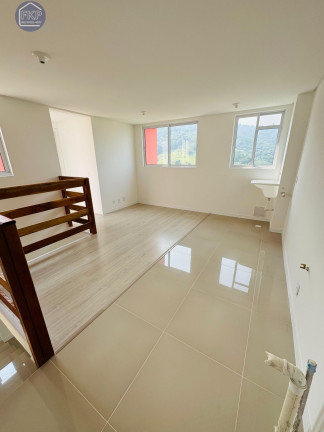 Imagem Cobertura com 3 Quartos à Venda, 90 m² em Ressacada - Itajaí