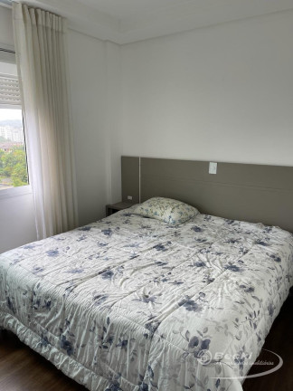 Apartamento com 3 Quartos para Alugar, 140 m² em Atiradores - Joinville