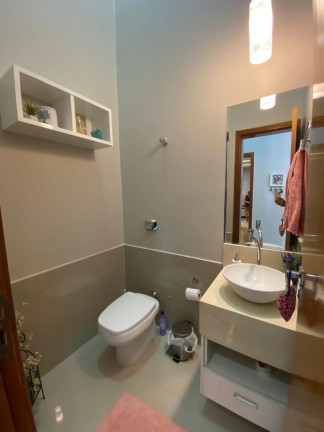 Imagem Casa de Condomínio com 3 Quartos à Venda, 395 m² em Jardins Lisboa - Goiânia