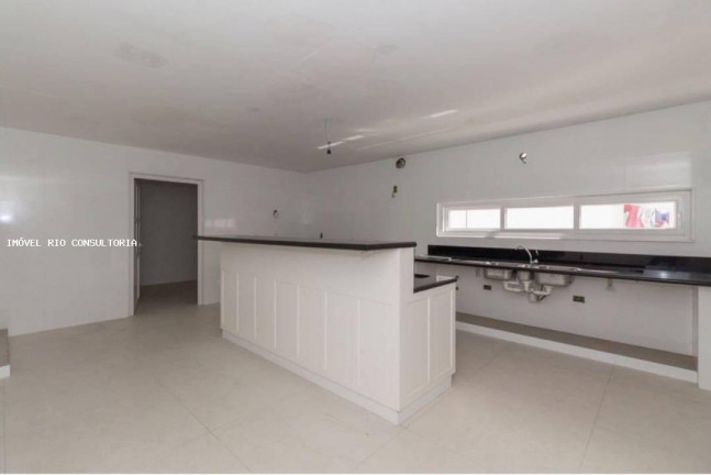 Imagem Casa com 5 Quartos à Venda, 1.600 m² em Rio De Janeiro Imagem Casa com 5 Quartos à Venda, 1.600 m² em Rio De Janeiro
