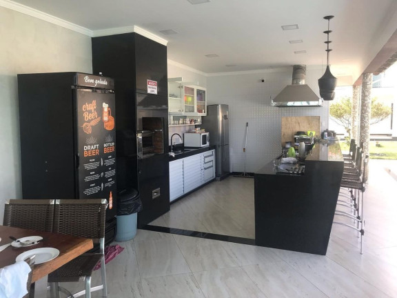 Imagem Casa com 8 Quartos à Venda, 250 m² em Santa Mônica - Guarapari Imagem Casa com 8 Quartos à Venda, 250 m² em Santa Mônica - Guarapari