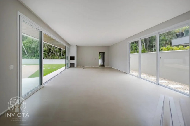Imagem Casa com 4 Quartos à Venda, 100 m² em Ariribá - Balneário Camboriú Imagem Casa com 4 Quartos à Venda, 100 m² em Ariribá - Balneário Camboriú