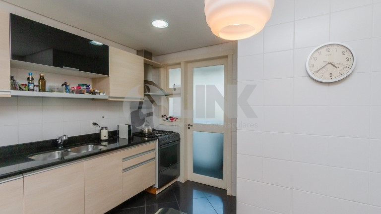 Imagem Apartamento com 3 Quartos à Venda, 163 m² em Petrópolis - Porto Alegre Imagem Apartamento com 3 Quartos à Venda, 163 m² em Petrópolis - Porto Alegre