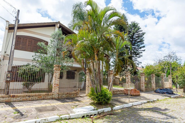 Imagem Casa com 4 Quartos à Venda, 387 m² em Igara - Canoas
