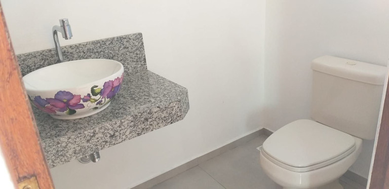 Imagem Imóvel com 2 Quartos à Venda, 70 m² em Centro - Garopaba