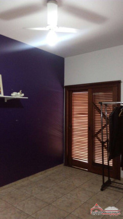 Imagem Casa com 4 Quartos à Venda, 338 m² em Jardim Santa Maria - Jacareí Imagem Casa com 4 Quartos à Venda, 338 m² em Jardim Santa Maria - Jacareí
