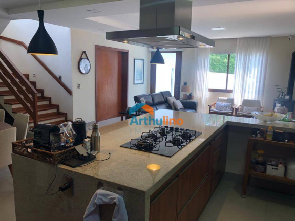 Imagem Casa com 3 Quartos à Venda, 225 m² em Fazendinha - Carapicuíba