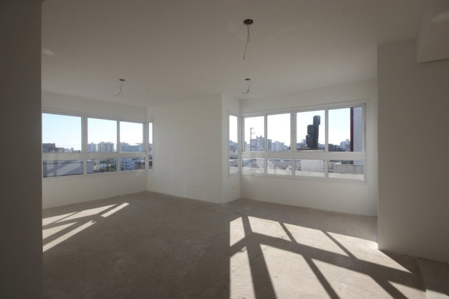 Imagem Apartamento com 2 Quartos à Venda, 65 m² em Cristo Redentor - Porto Alegre Imagem Apartamento com 2 Quartos à Venda, 65 m² em Cristo Redentor - Porto Alegre