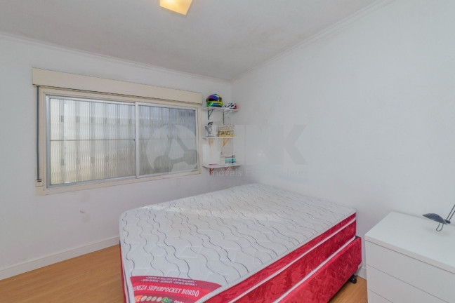 Imagem Casa com 3 Quartos à Venda, 147 m² em Chácara Das Pedras - Porto Alegre Imagem Casa com 3 Quartos à Venda, 147 m² em Chácara Das Pedras - Porto Alegre