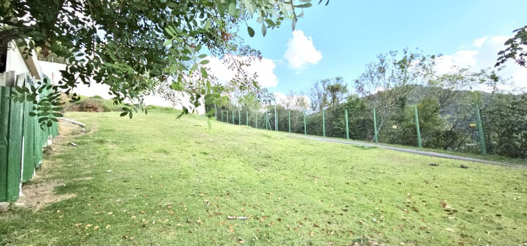 Imagem Terreno à Venda, em Alphaville - Santana De Parnaíba Imagem Terreno à Venda, em Alphaville - Santana De Parnaíba