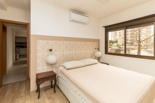 Imagem Imóvel com 3 Quartos à Venda, 76 m² em Passo Da Areia - Porto Alegre Imagem Imóvel com 3 Quartos à Venda, 76 m² em Passo Da Areia - Porto Alegre