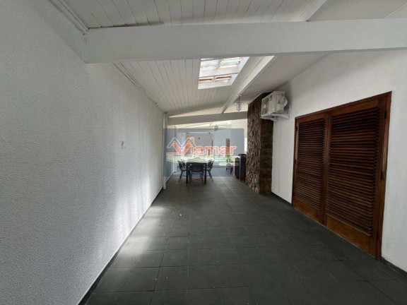 Imagem Casa com 4 Quartos à Venda, 270 m² em Balneário Praia Do Pernambuco - Guarujá Imagem Casa com 4 Quartos à Venda, 270 m² em Balneário Praia Do Pernambuco - Guarujá