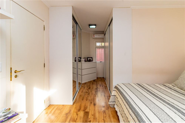 Imagem Casa de Condomínio com 3 Quartos à Venda, 214 m² em Vila Jardim - Porto Alegre