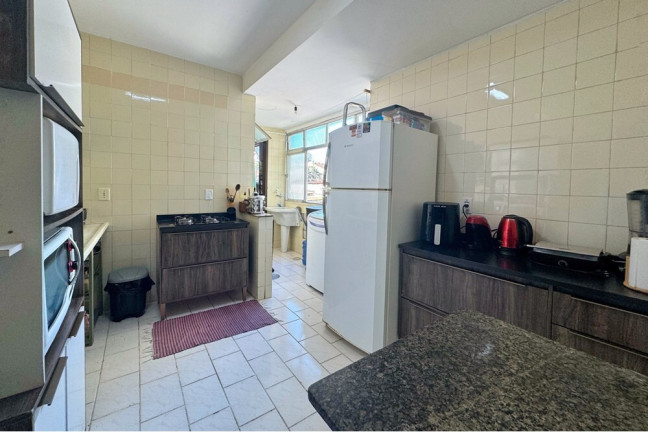 Imagem Apartamento com 2 Quartos à Venda, 74 m² em Jardim Botânico - Porto Alegre