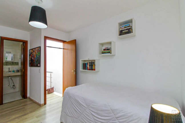 Imagem Casa com 2 Quartos à Venda, 87 m² em Campo Novo - Porto Alegre Imagem Casa com 2 Quartos à Venda, 87 m² em Campo Novo - Porto Alegre