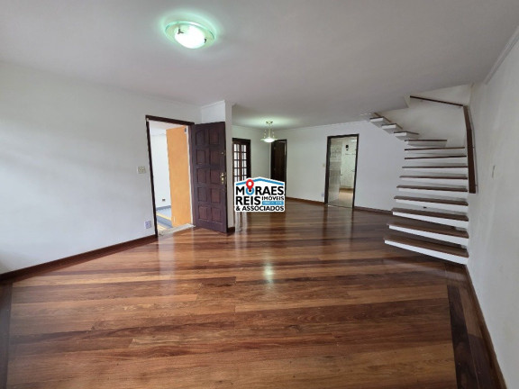 Sobrado com 4 Quartos para Alugar, 200 m² em Jardim Petrópolis - São Paulo