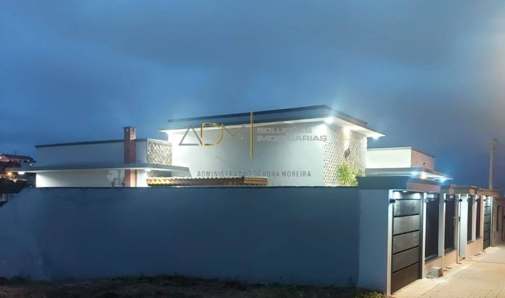 Imagem Casa com 3 Quartos à Venda, 580 m² em Jardim Regina - Botucatu