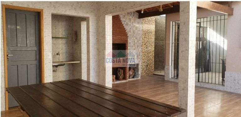 Imagem Casa com 3 Quartos à Venda, 160 m² Imagem Casa com 3 Quartos à Venda, 160 m²