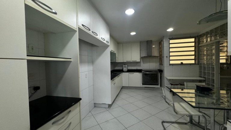 Imagem Apartamento com 4 Quartos à Venda, 250 m² em Barra Da Tijuca - Rio De Janeiro