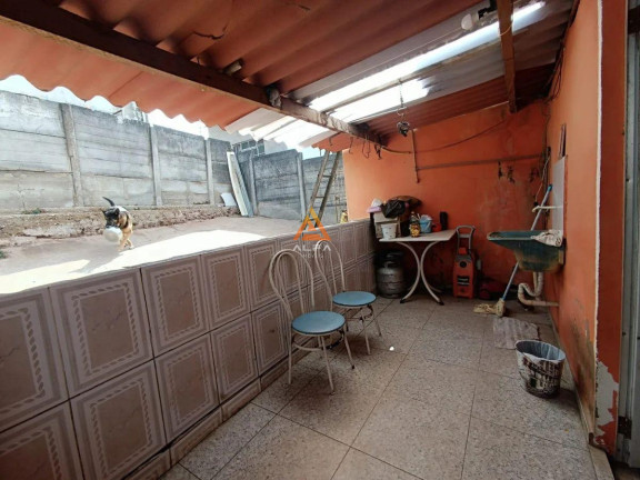 Imagem Casa com 4 Quartos à Venda, 55 m²