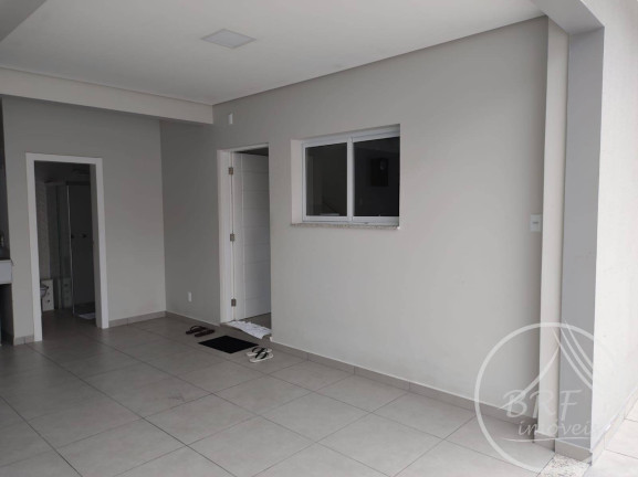 Imagem Casa com 3 Quartos à Venda, 327 m² em Estreito - Florianópolis Imagem Casa com 3 Quartos à Venda, 327 m² em Estreito - Florianópolis