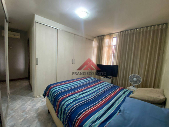 Imagem Casa com 5 Quartos à Venda, 371 m² em Patronato - São Gonçalo