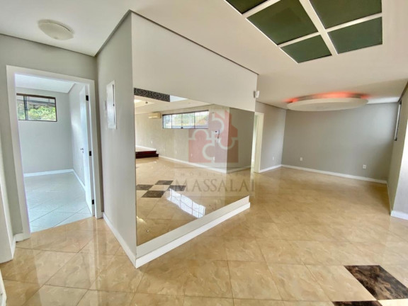Imagem Casa com 4 Quartos à Venda, 598 m² em Espírito Santo - Porto Alegre Imagem Casa com 4 Quartos à Venda, 598 m² em Espírito Santo - Porto Alegre