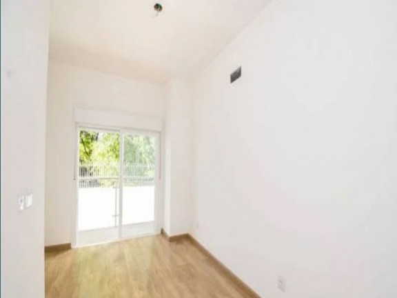 Imagem Sobrado com 3 Quartos à Venda, 190 m² em Jardim Itu - Porto Alegre