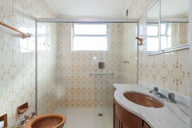 Imagem Imóvel com 2 Quartos à Venda, 76 m² em Petrópolis - Porto Alegre