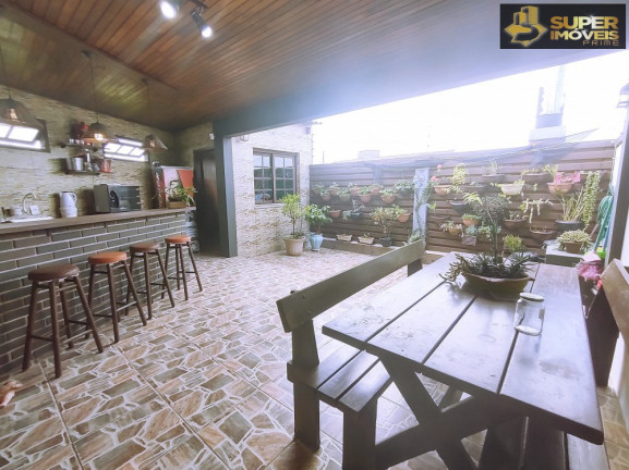 Imagem Casa com 5 Quartos à Venda, 256 m² em Três Vendas - Pelotas Imagem Casa com 5 Quartos à Venda, 256 m² em Três Vendas - Pelotas