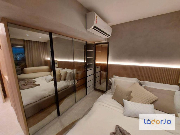 Imagem Apartamento com 1 Quarto à Venda, 82 m² em Ipanema - Rio De Janeiro Imagem Apartamento com 1 Quarto à Venda, 82 m² em Ipanema - Rio De Janeiro