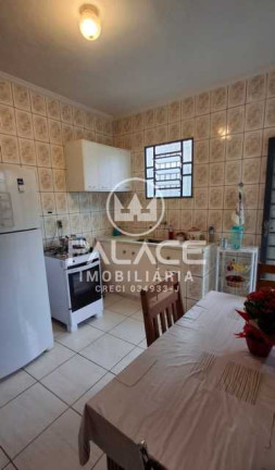 Imagem Imóvel com 2 Quartos à Venda, 125 m² em Jardim Caxambu - Piracicaba Imagem Imóvel com 2 Quartos à Venda, 125 m² em Jardim Caxambu - Piracicaba