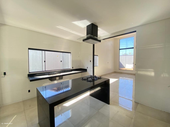 Imagem Casa com 3 Quartos à Venda, 420 m² em Setor Garavelo - Aparecida De Goiânia