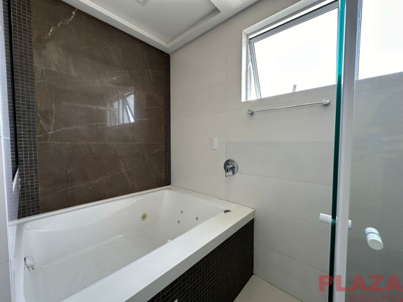 Imagem Apartamento com 3 Quartos para Alugar, 134 m² em Pioneiros - Balneário Camboriú Imagem Apartamento com 3 Quartos para Alugar, 134 m² em Pioneiros - Balneário Camboriú