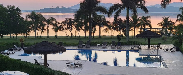 Imagem Apartamento com 1 Quarto à Venda, 52 m² em Lagoa Da Conceição - Florianópolis Imagem Apartamento com 1 Quarto à Venda, 52 m² em Lagoa Da Conceição - Florianópolis