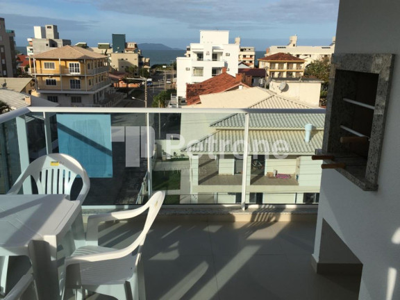 Imagem Apartamento com 3 Quartos à Venda, 76 m² em Palmas - Governador Celso Ramos
