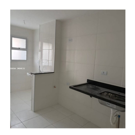 Imagem Apartamento com 2 Quartos à Venda, 75 m² em Centro