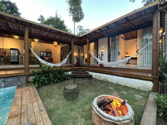 Imagem Casa com 3 Quartos à Venda, 300 m² em Arraial D'ajuda - Porto Seguro